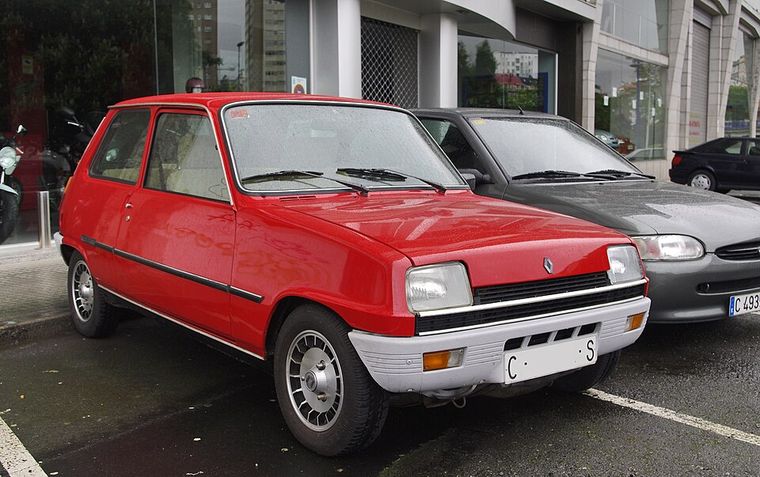 Renault 5 GTL rouge de 1980, première génération